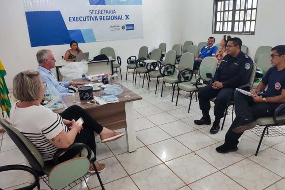 Participação das escolas estaduais em desfile cívico da Independência é tema de reunião 