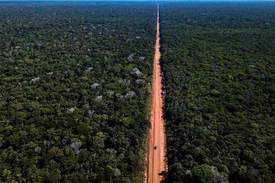 Contrato de R$ 5,9 milhões prevê modelo de gestão ambiental da BR-319 em Rondônia e Amazonas