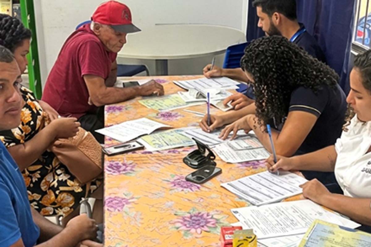 Mais de 120 famílias realizam cadastro para iniciar o processo de regularização fundiária
