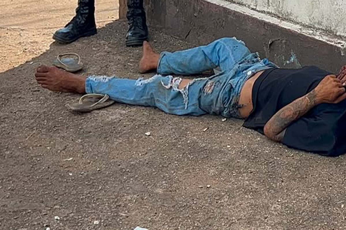 Morador de rua é espancado acusado de entregar boca de fumo
