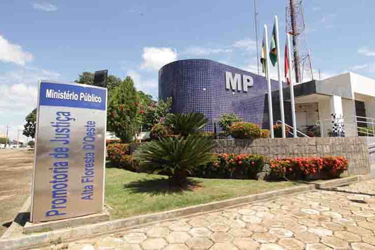 MP apura possível uso de máquinas da Prefeitura em serviços particulares em Alta Floresta d’Oeste