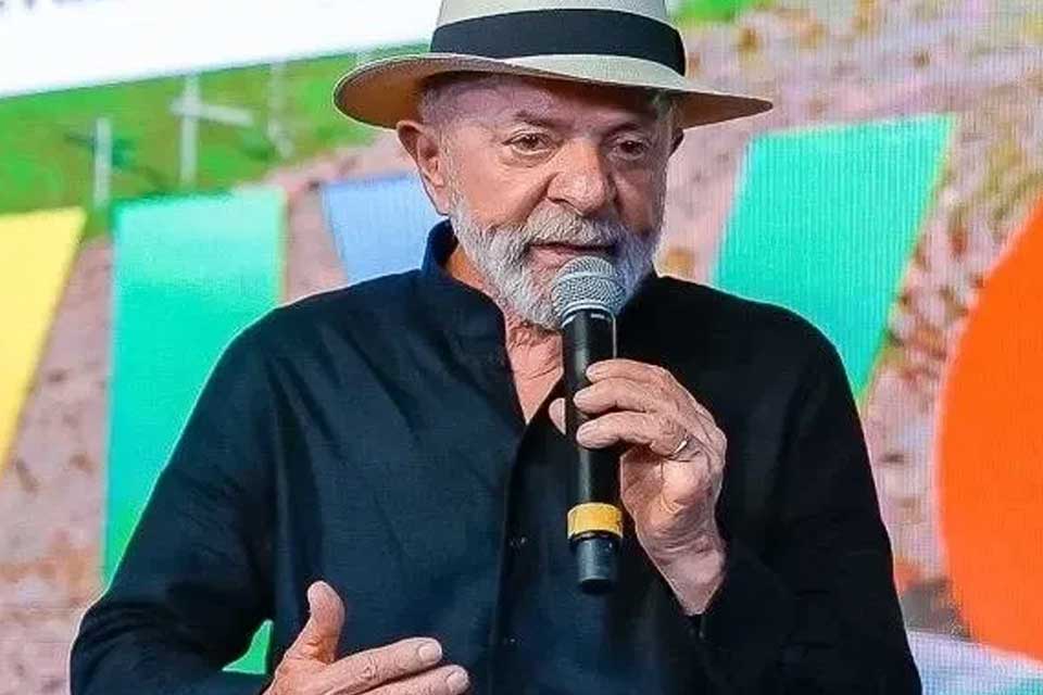 “Os ricos não querem pagar uma merrequinha a mais”, diz Lula após derrota na Câmara dos Deputados