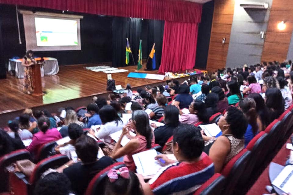 Prefeitura de Porto Velho realiza capacitação dos professores da educação infantil