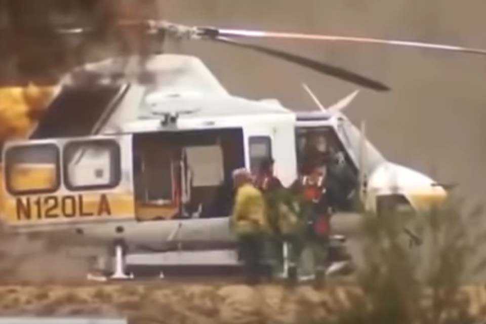 Vídeo mostra resgate das vítimas de queda de helicóptero que matou Kobe Bryant e mais 8