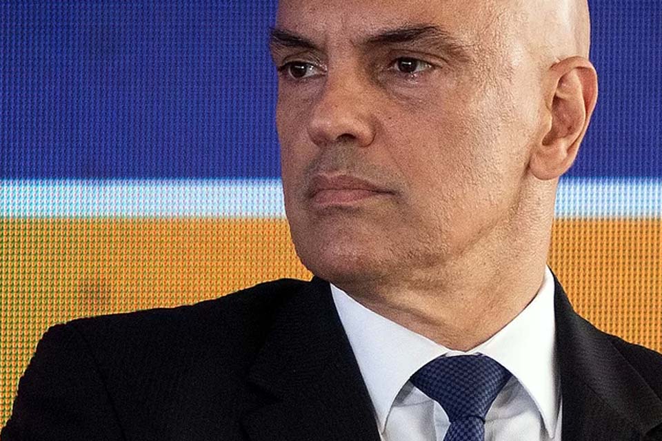 Alexandre de Moraes determina própria prisão após provável ataque hacker