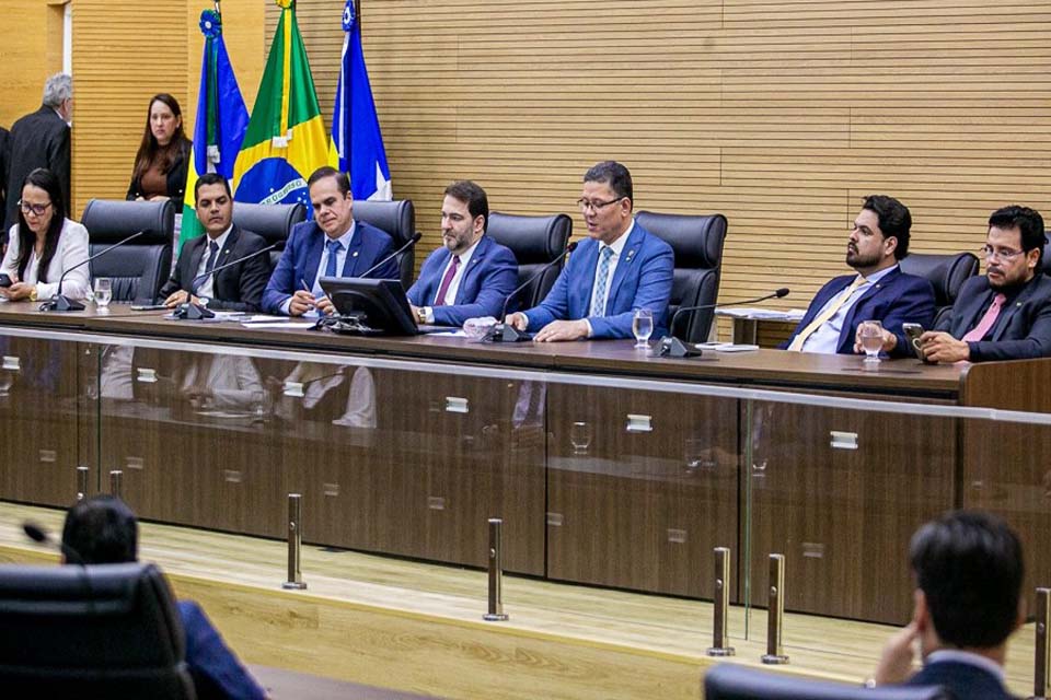 Assembleia reinicia trabalhos legislativos com presença do governador e destaque para harmonia entre poderes