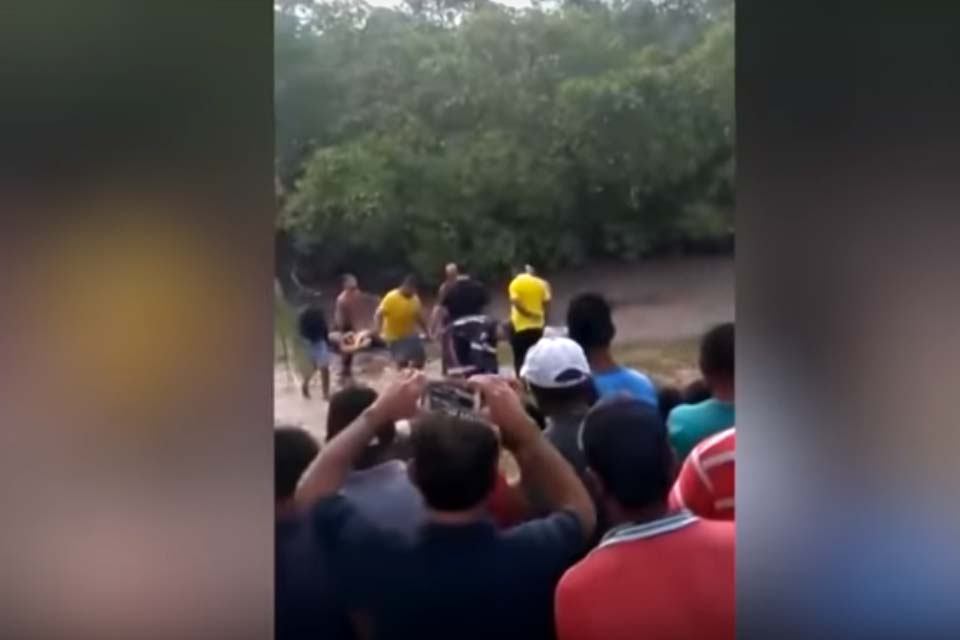 Vídeo mostra resgate do corpo do cantor Gabriel Diniz, do hit 'Jenifer', após queda de avião