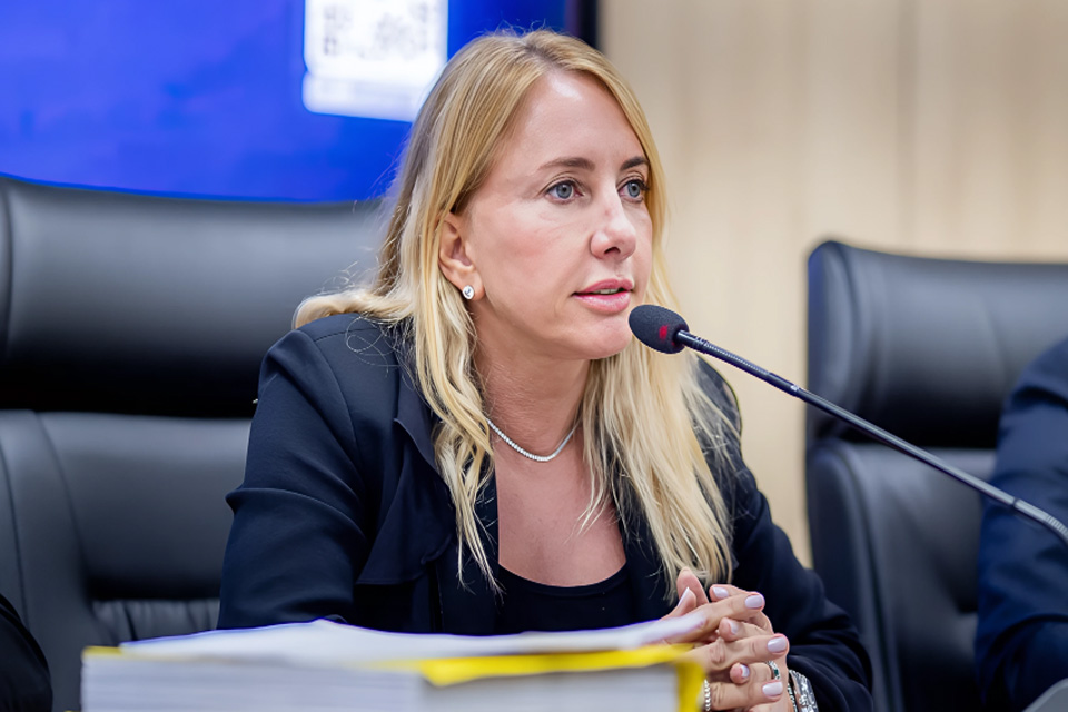 Ieda Chaves doa salário e destina mais de R$ 2,3 milhões para a causa animal em Rondônia