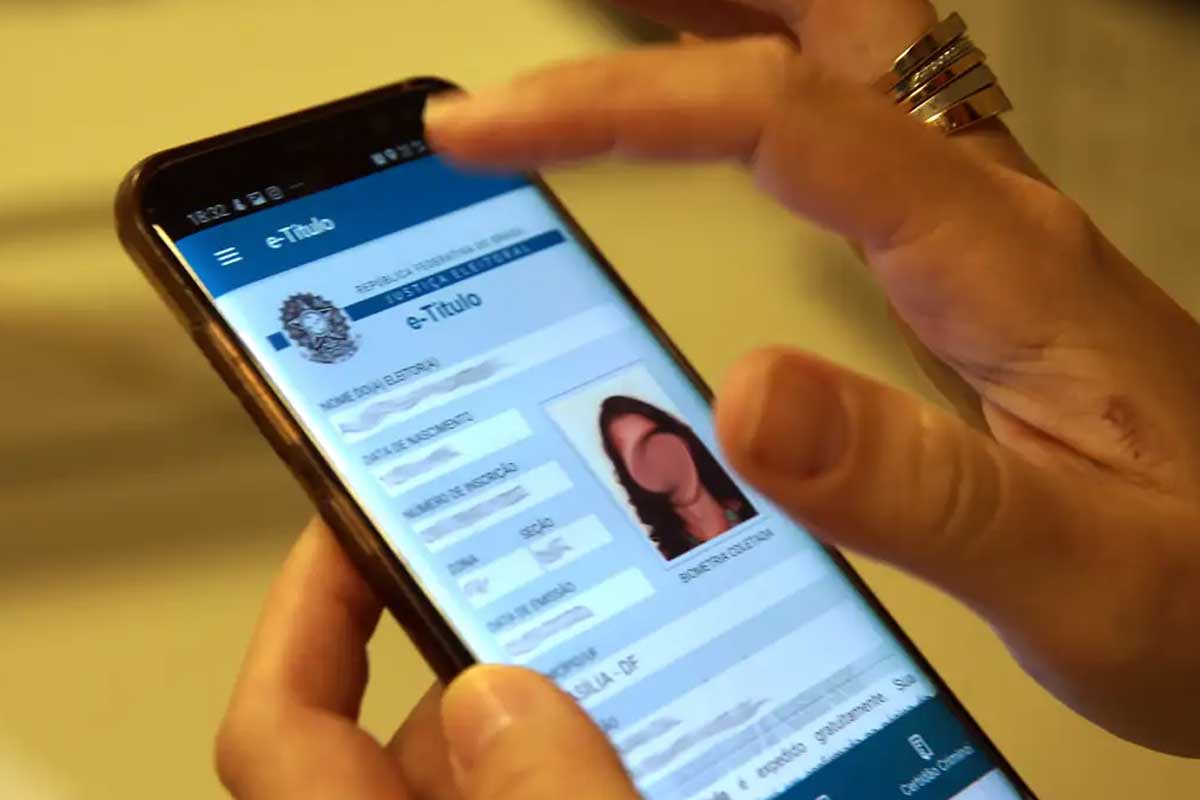 Eleitor tem um mês para regularizar pendências e ficar apto a votar