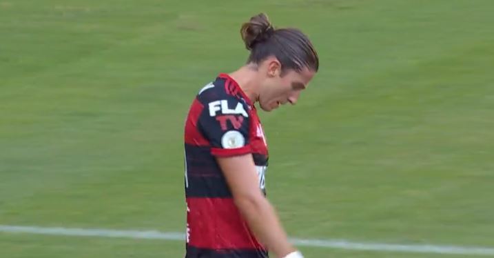 VÍDEO - Com gol contra de Filipe Luís, Flamengo perde do Atlético-MG na abertura do Brasileirão