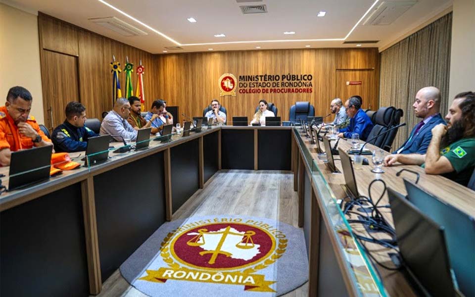 MPRO dá continuidade nas estratégias de prevenção e repressão a incêndios florestais em reunião com diversos órgãos e instituições