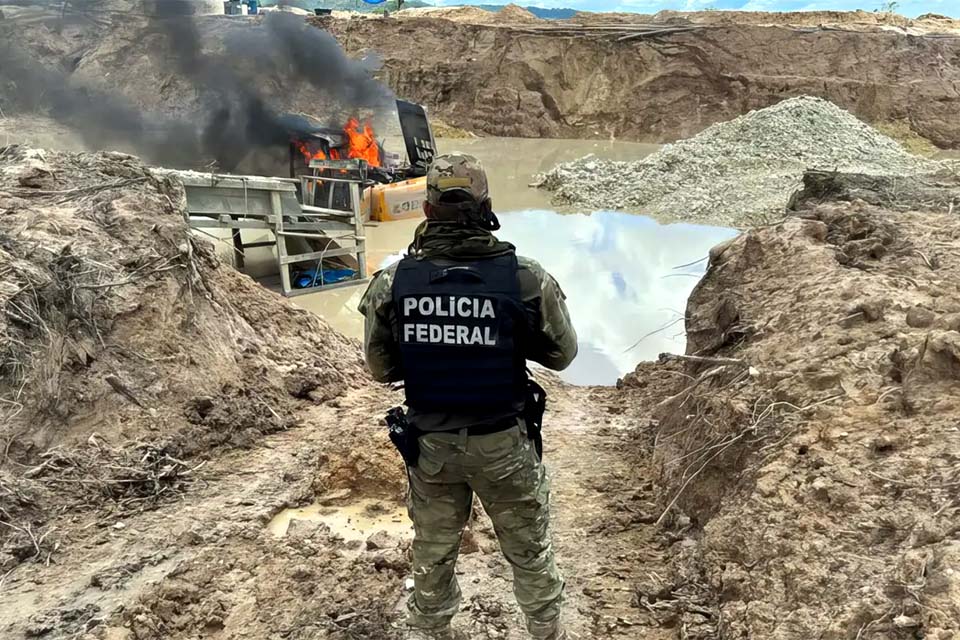 Terra Indígena Yanomami: governo destrói em janeiro duas aeronaves e 78 motores