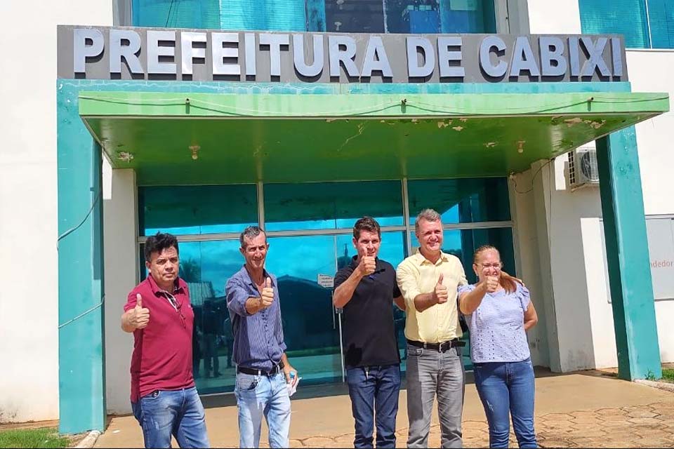 Deputado Luizinho Goebel Luizinho Goebel visita Cabixi e discute liberação de recursos para o município
