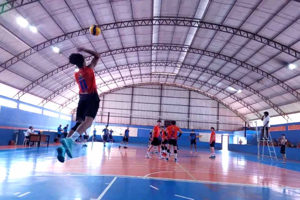 Vilhena sedia Copa Master 40+ de Voleibol com apoio da Secretaria de Esportes