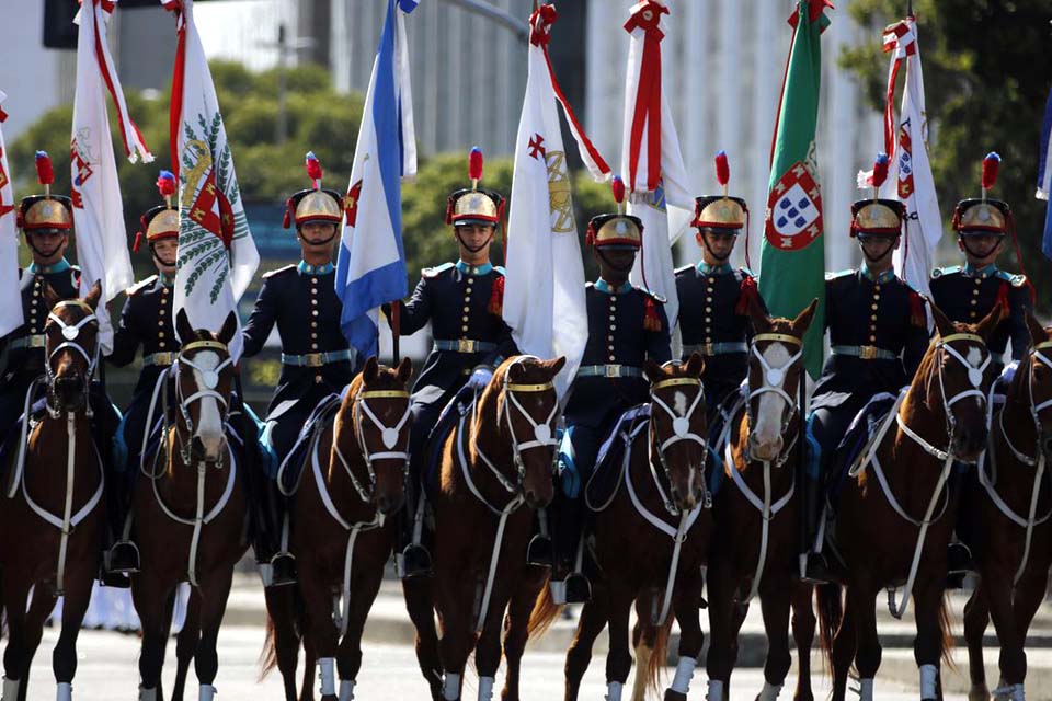Prefeitura lança edital para desfile de 7 de Setembro no centro 
