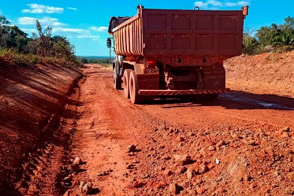 Obras na rodovia 493 fortalece elo entre as regiões produtivas e os centros de distribuição