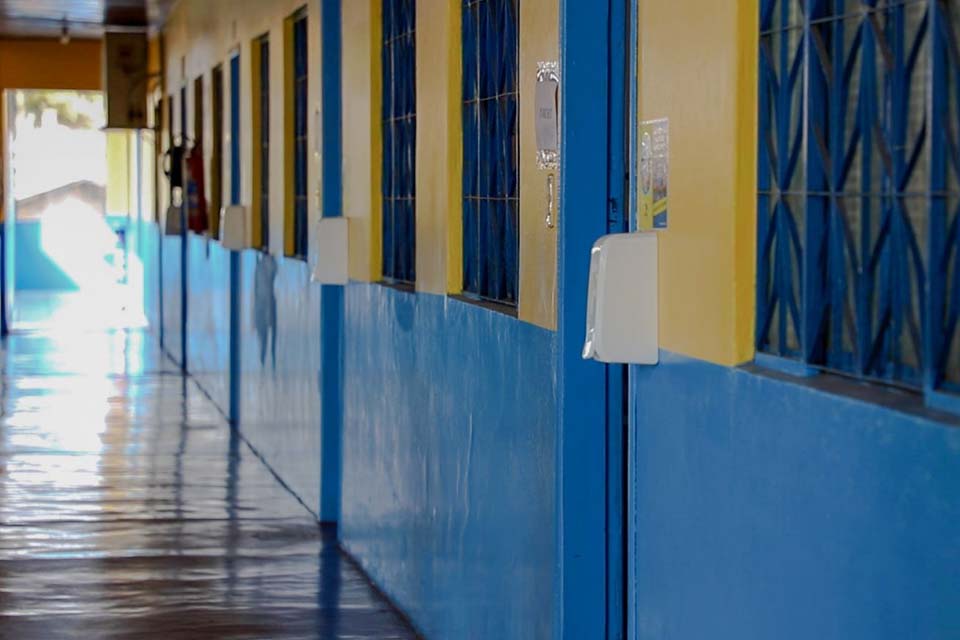 Classificados no programa de “Mãos Dadas com a Educação” devem comparecer à Semed até dia 30 de abril