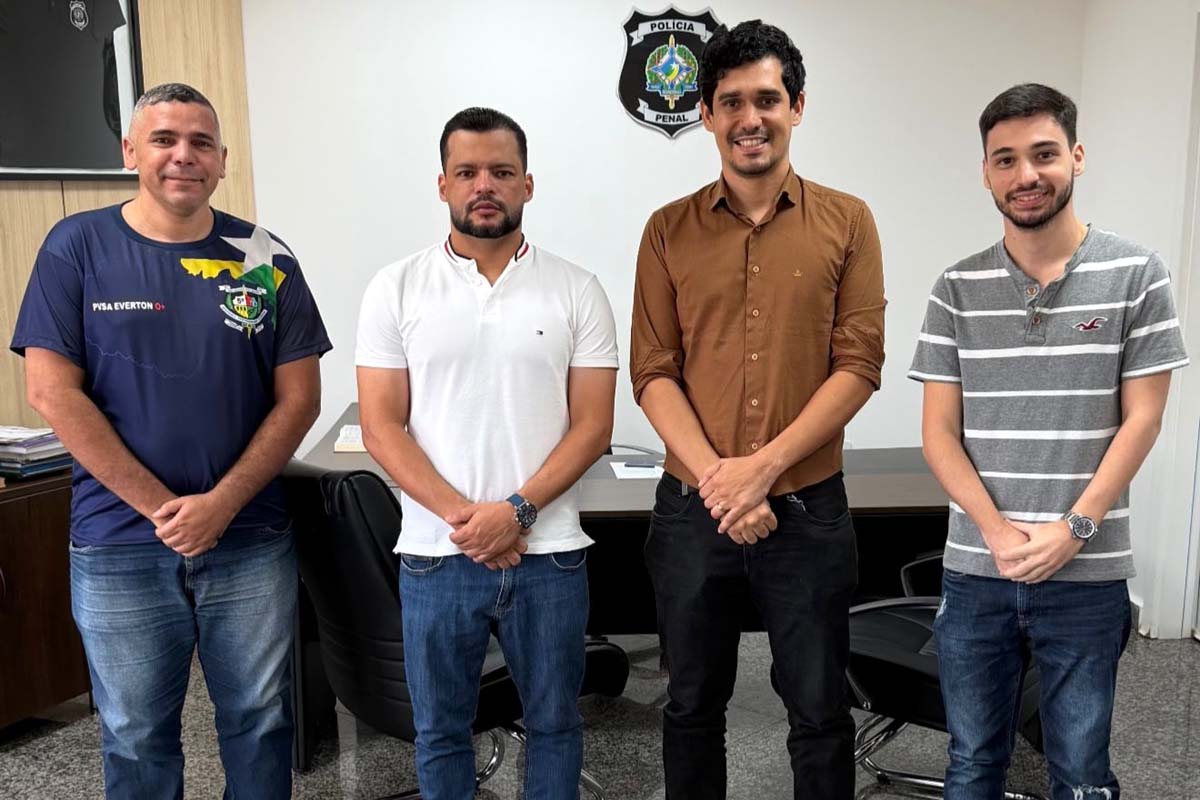 Deputado Edevaldo Neves se reúne com comissão de aprovados da Defensoria Pública de Rondônia