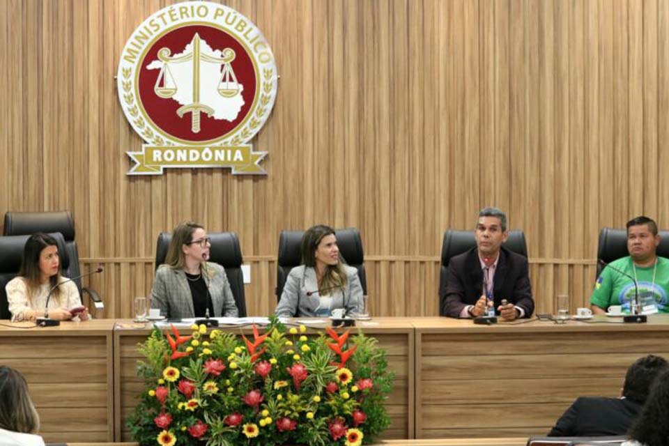 TCE-RO aborda gestão e governança de resíduos sólidos, logística reversa e marco legal do saneamento básico em seminário realizado pelo MP-RO