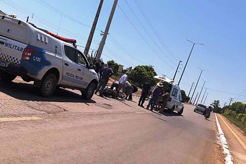 Colisão entre duas motocicletas deixa feridos na BR-429