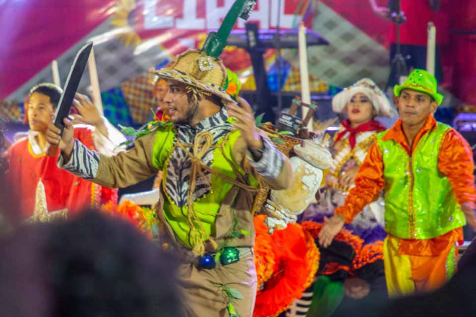 Com apoio da Prefeitura, 11 arraiais animam o final de semana em várias regiões da capital