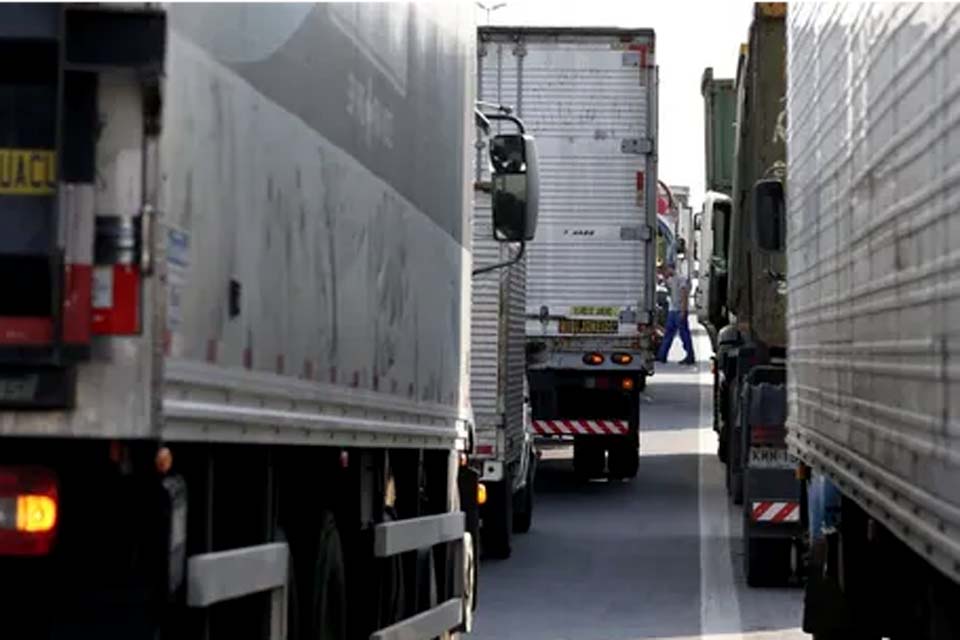 Auxílio caminhoneiro: 3ª etapa será paga a mais de 341 mil motoristas neste sábado