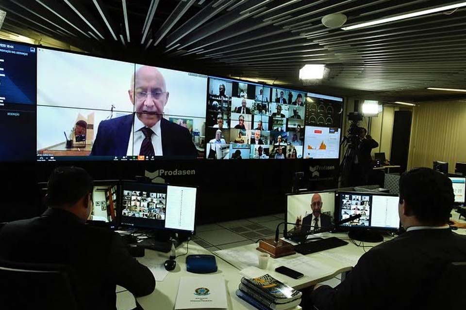 Atraso na formação de comissão para analisar gastos do decreto de estado de calamidade é criticado pelo senador Confúcio