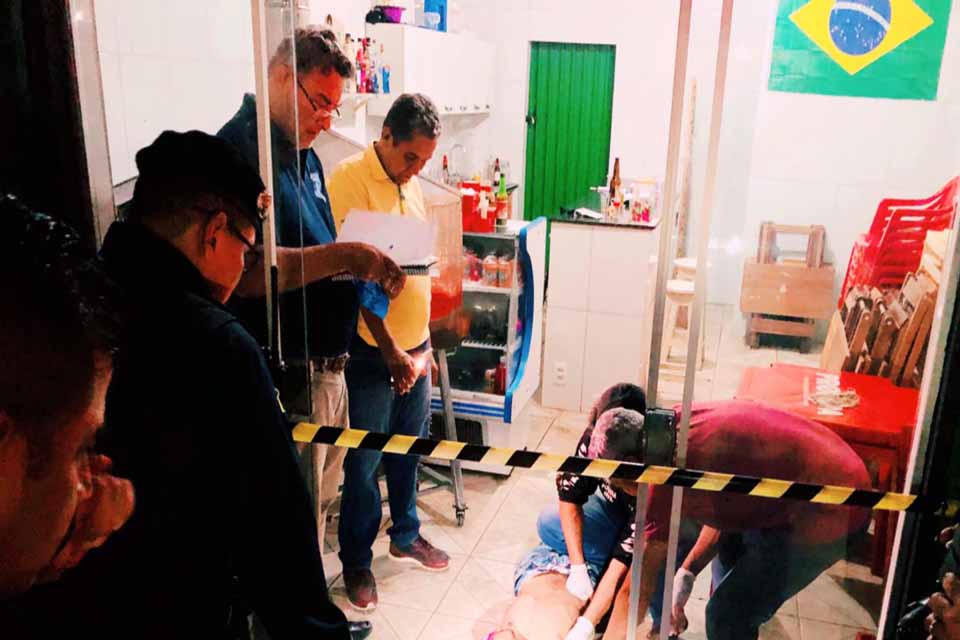 Assaltante com arma de Airsoft é morto após tentar fazer assaltos em distribuidora