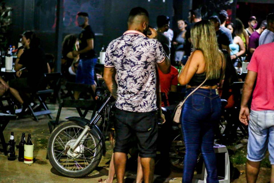 Equipe fiscalizam estabelecimentos e locais públicos para inibir aglomerações na capital