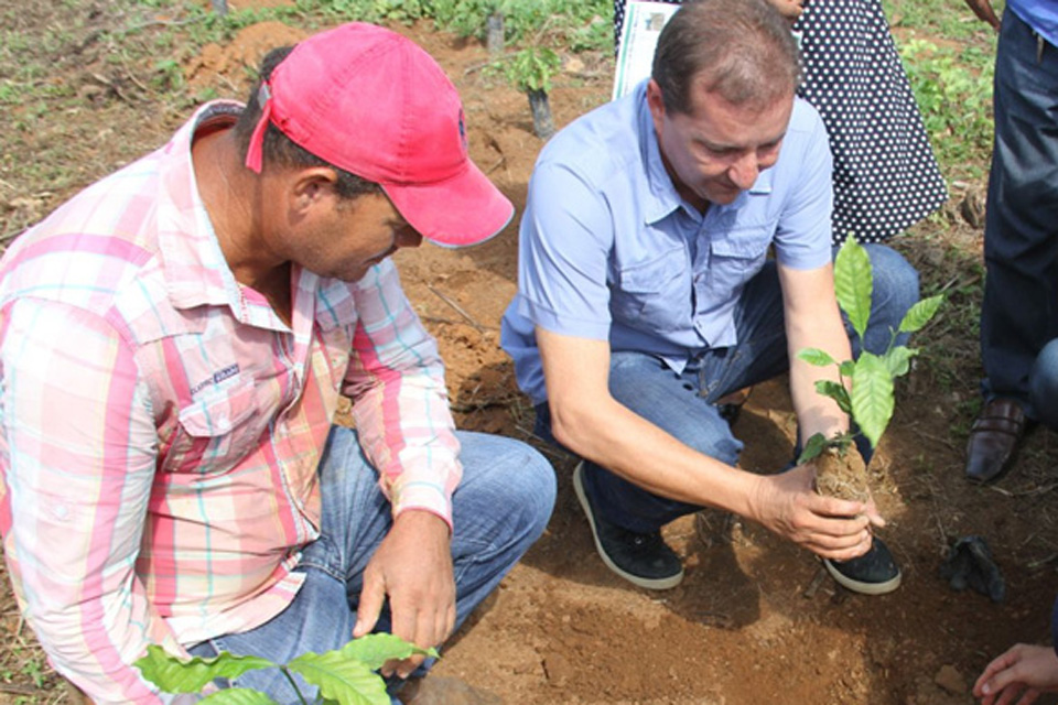 Produtores agradecem prefeito Hildon Chaves pelo sucesso do programa Pró-Café