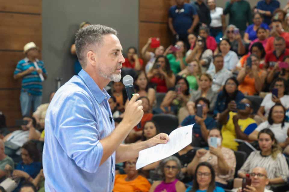 Prefeitura amplia ações de valorização dos servidores em Porto Velho;  prefeito anunciou R$ 10 mi em investimentos na rede municipal