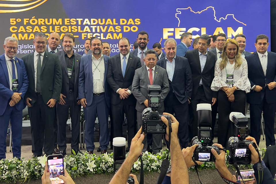 Presidente Alex Redano prestigia 5º Fórum Estadual das Casas Legislativas do Amazonas