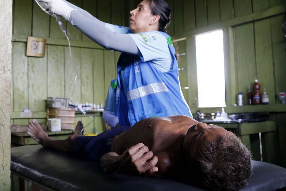 Ministério convoca 117 médicos para saúde indígena