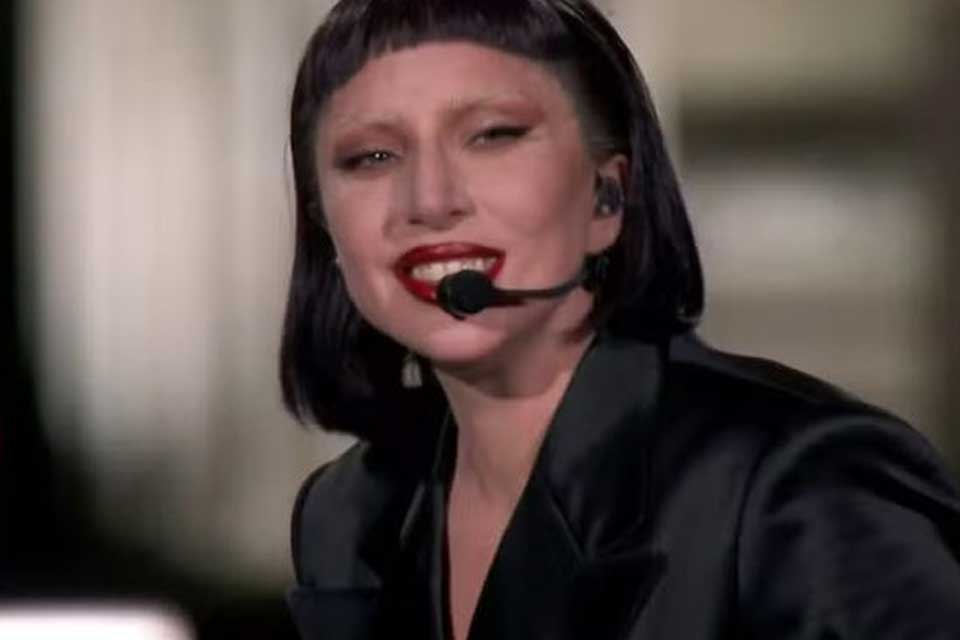 “Eu desmoronei”: Lady Gaga detalha crise que impediu show no Brasil