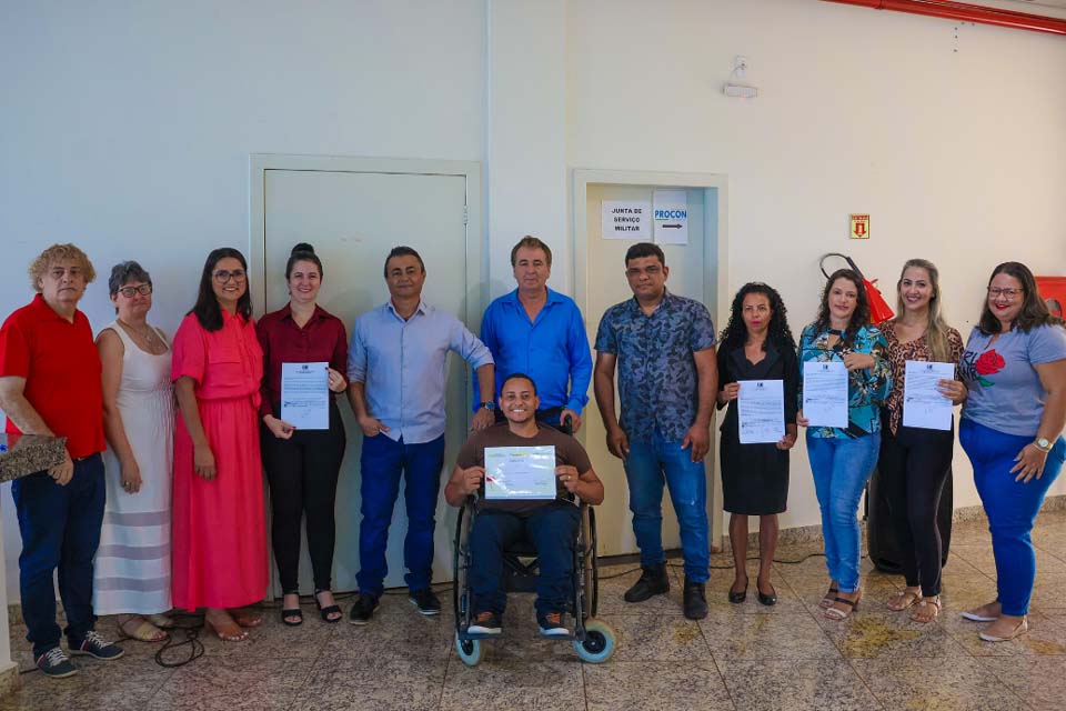 Novos Conselheiros Tutelares do município de Espigão do Oeste tomam posse