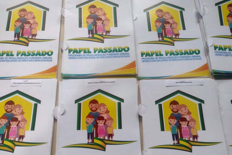 Governo de RO entrega títulos definitivos para famílias de baixa renda de São Miguel do Guaporé nesta sexta-feira (5)