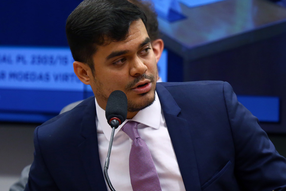 Deputado Federal Expedito Netto parabeniza municípios de Cerejeiras e Rolim de Moura por datas comemorativas de emancipação 