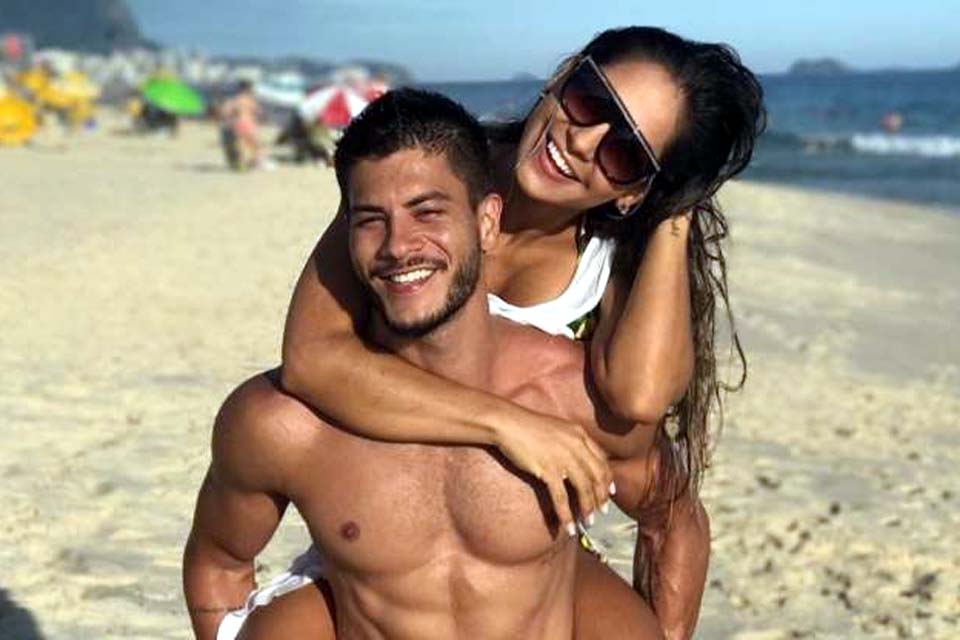 Mayra Cardi se afirma arrependida de expor ex-marido Arthur Aguiar