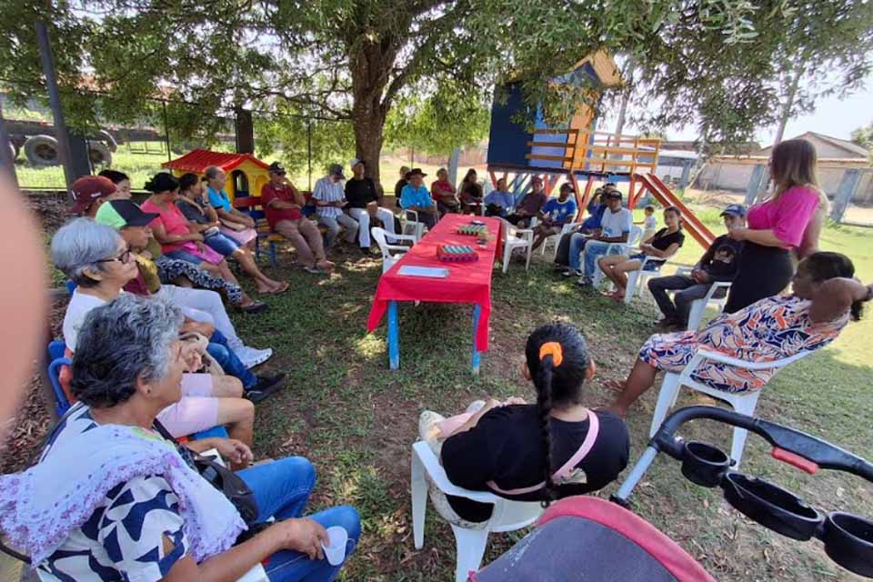 CRAS São Francisco alerta para o uso excessivo de telas