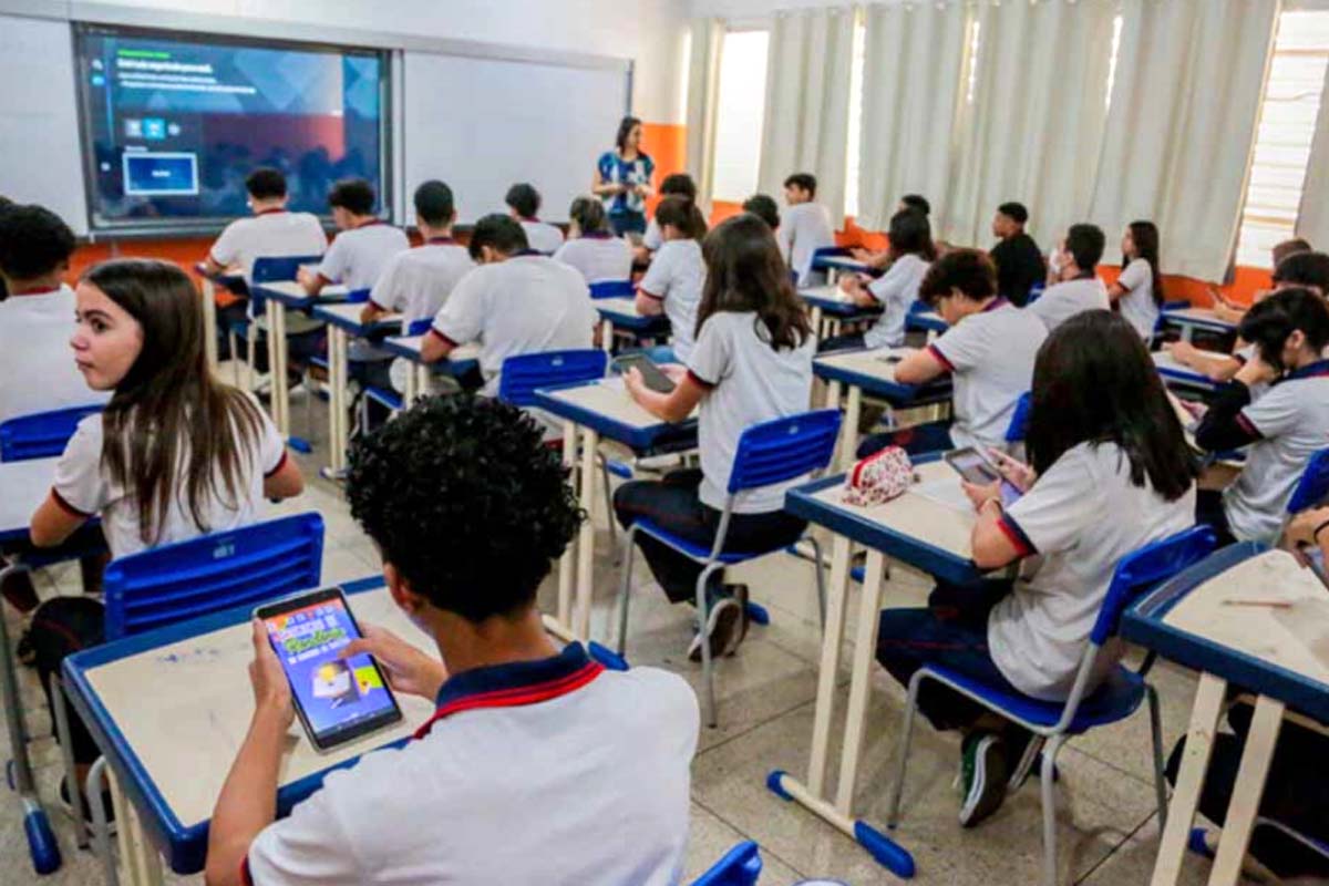 Rondônia lidera a Região Norte em acompanhamento da frequência escolar de beneficiários do Bolsa Família