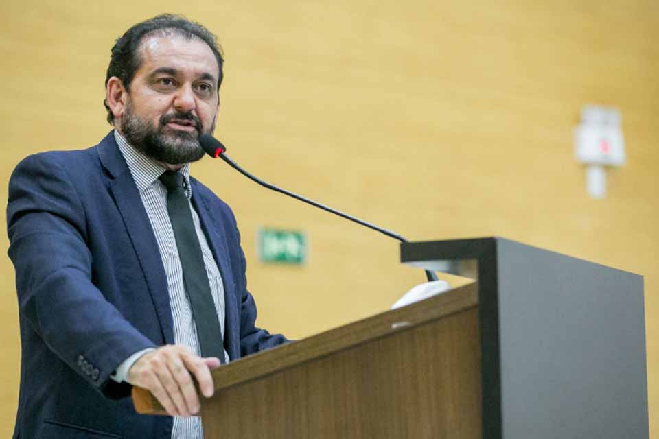 Deputado Laerte Gomes destina R$ 150 mil para realização do Festival de Praia de Costa Marques