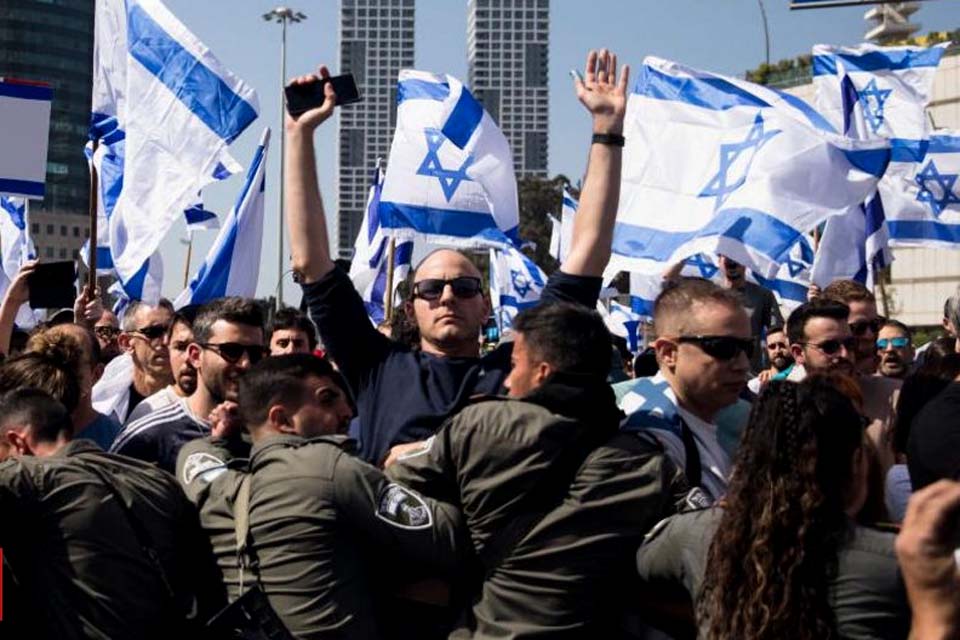 Ministro israelense diz que protesto pode afetar reforma do Judiciário