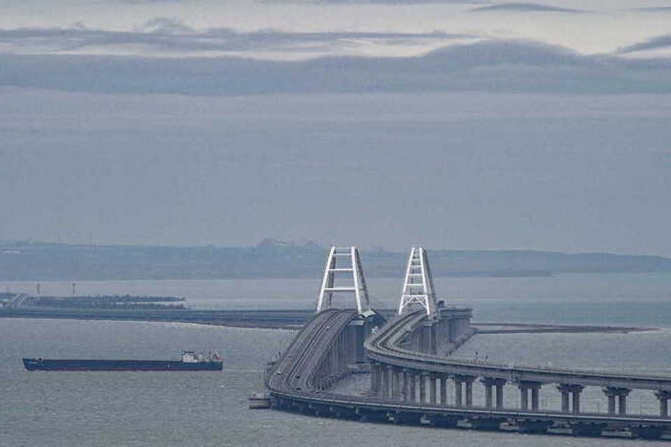 Kiev confirma ataque com 'drones' a petroleiro russo no Estreito de Kerch