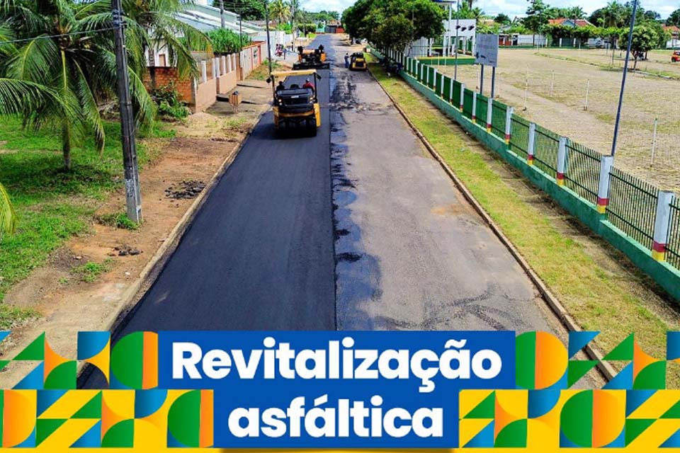 Prefeitura de Ji-Paraná recupera malha asfáltica de várias vias do município