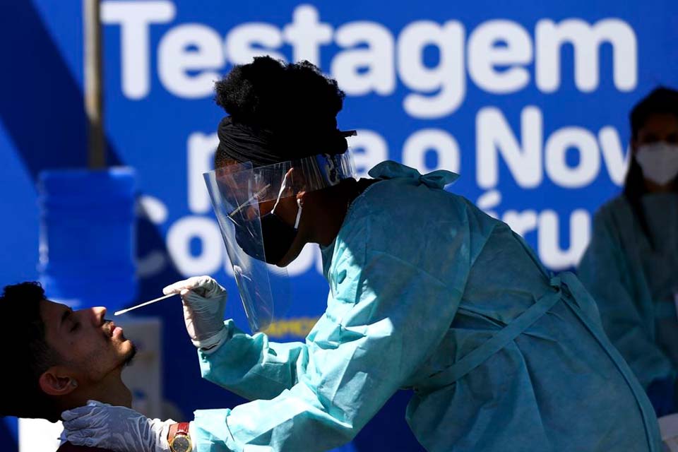  Centro Universitário do ABC identifica duas linhagens novas do coronavírus no Brasil