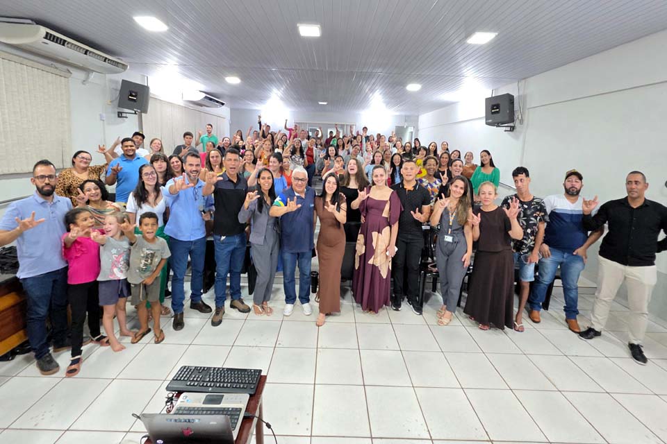 Com apoio do deputado Cássio Gois, curso de Libras forma mais de 150 pessoas em Espigão do Oeste