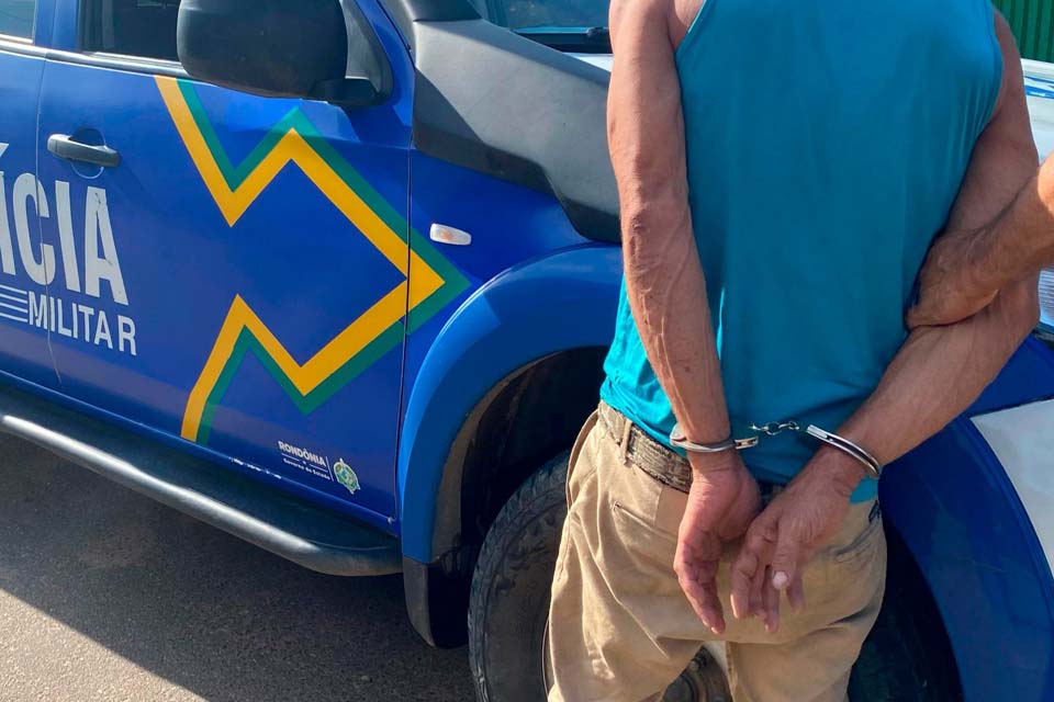 Homem com várias passagens pela polícia é preso com drogas