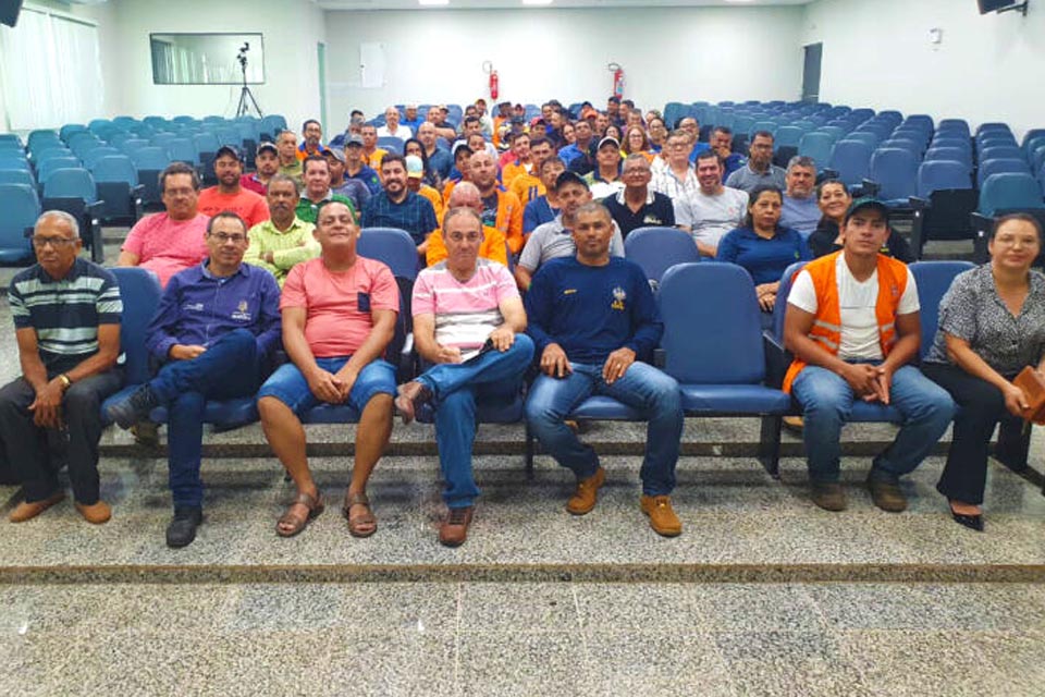 Servidores das 15 Residências e 6 Usinas do DER participam de treinamento em saúde e segurança