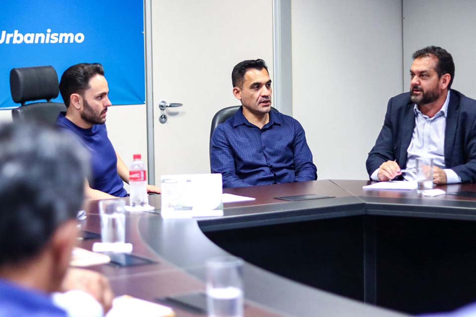 Laerte Gomes se reúne com chefe da Casa Civil, secretários de Estado e empresa de esgotamento sanitário para intermediar retorno das obras de saneamento