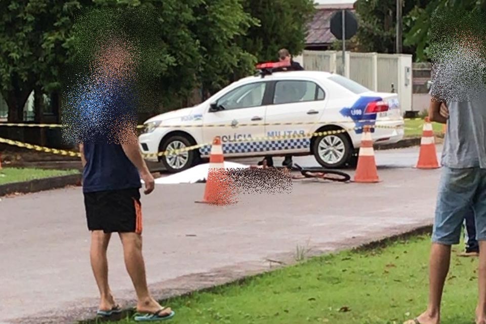 Ciclista morre atropelado por caminhão em Espigão do Oeste